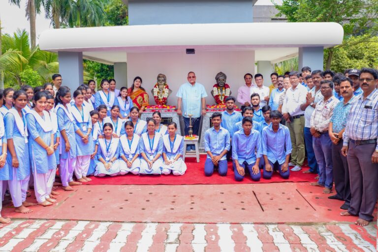 Tribute to a Visionary Leader – Utkalamani Pandit Gopabandhu Das
