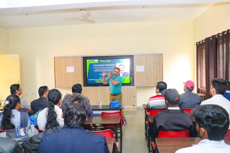 Insightful Alumni Talk | Bridging Academia & Industry