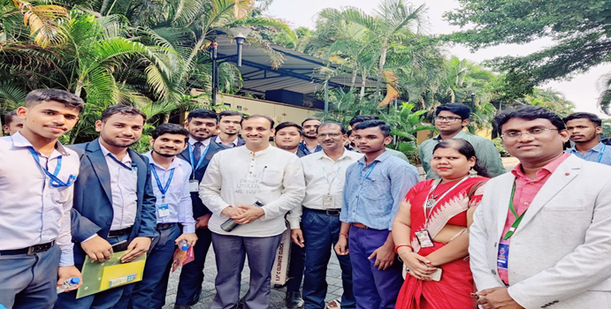 Students’ participation in Odisha’s Largest Climate Clock Assembly & Display Event