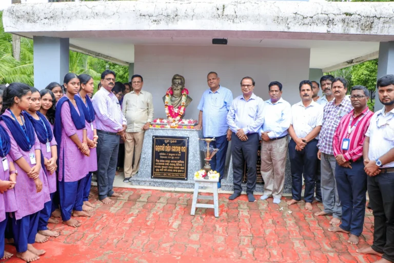 Tributes Paid to Utkalmani Gopabandhu Das at DRIEMS University