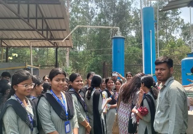 e63fc67a-185a-4cf5-8bd4-ea504a40dcef